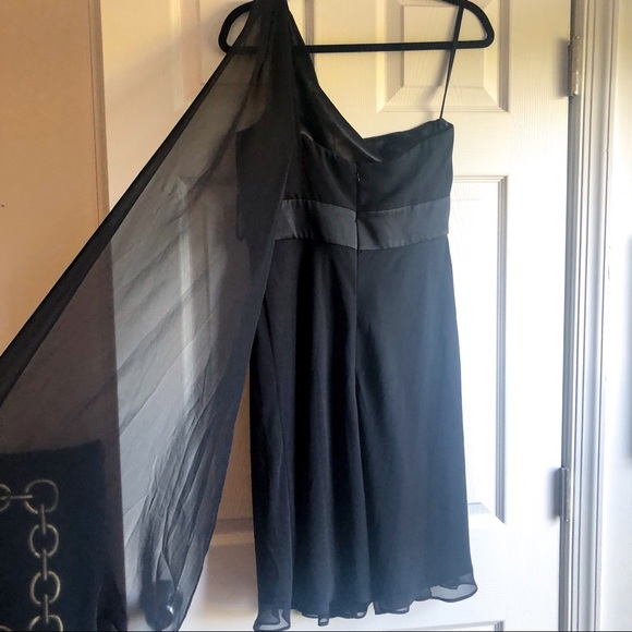 NWT WHBM One Shoulder, Chiffon Cocktail Dress sz 6 - Picture 2 of 3